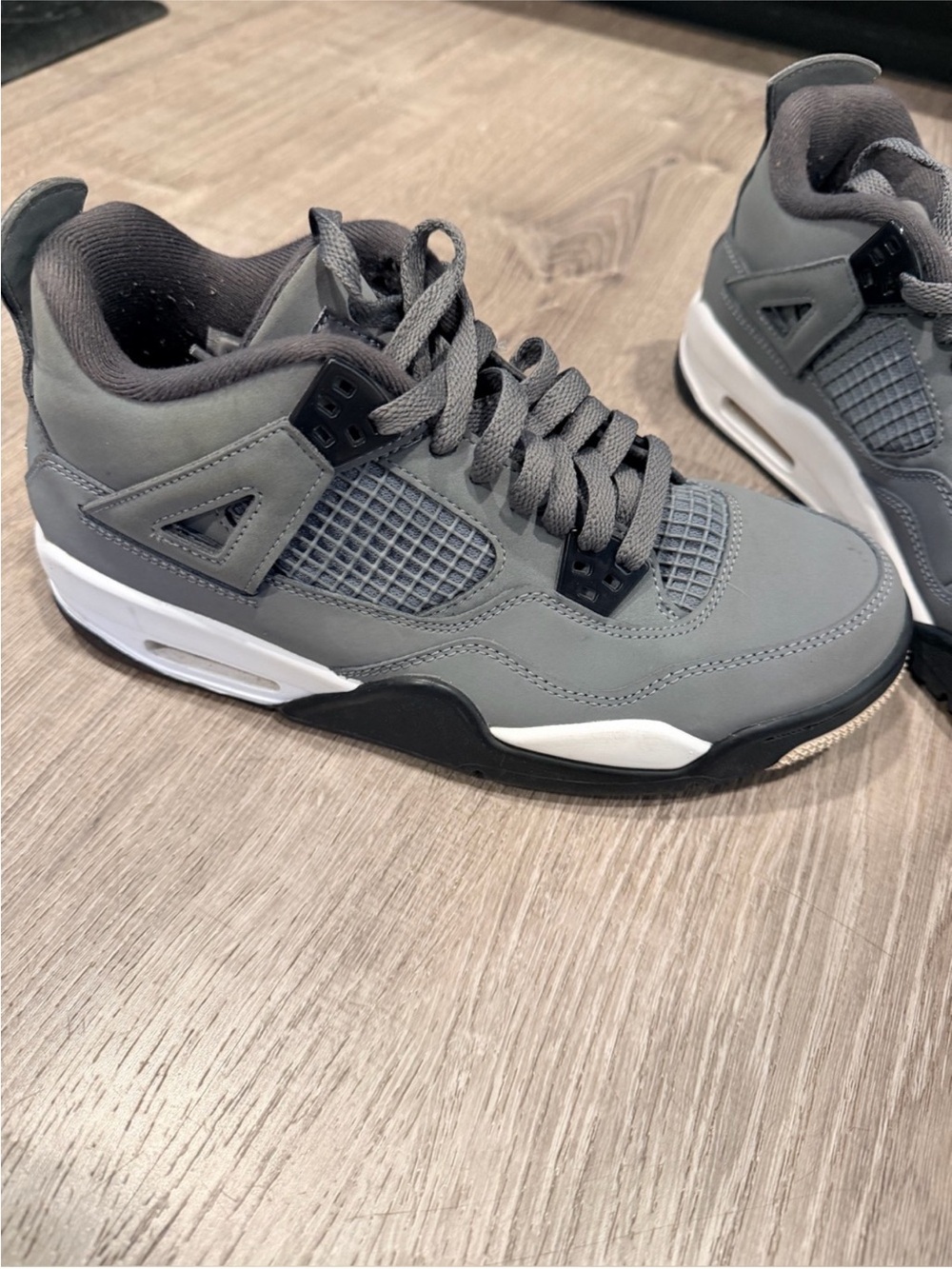 Jordan Men's Grey Retro 4 Sneakers